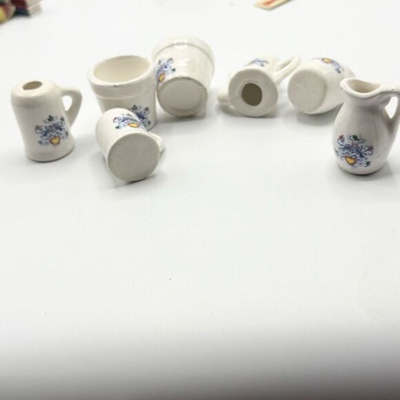 Unbranded Vintage Ceramic Dollhouse Furniture 1:12 Scale Teapot Teacup Pitcher S - Picture 5 of 7